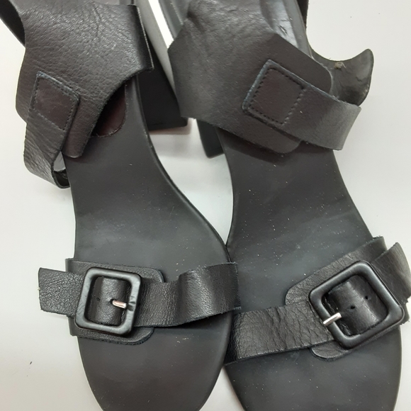 Steven Madden Black Ankle Strap Open Toe Buckle Leather Heels Sandals Size 7 - Picture 11 of 15